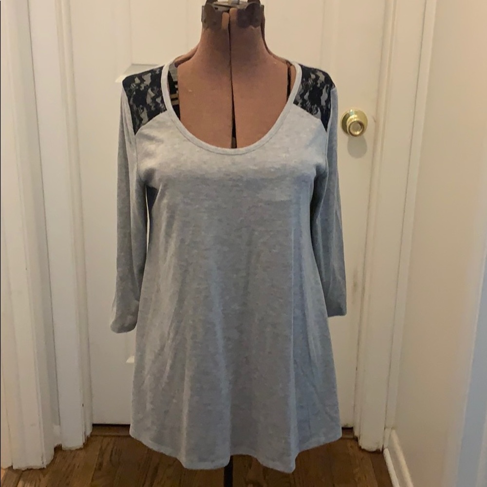 Loose fitting gray top with lace
